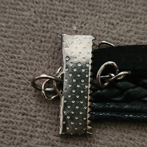 Hunger Games Mockingjay Bracelet - Picture 3 of 6